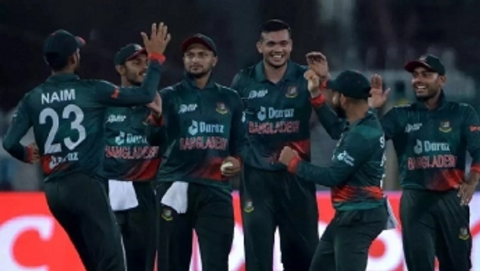 বাংলাদেশ ক্রিকেট দল এশিয়া কাপ ক্রিকেটে আজ নিজেদের শেষ ম্যাচে ভারতের মুখোমুখি হবে